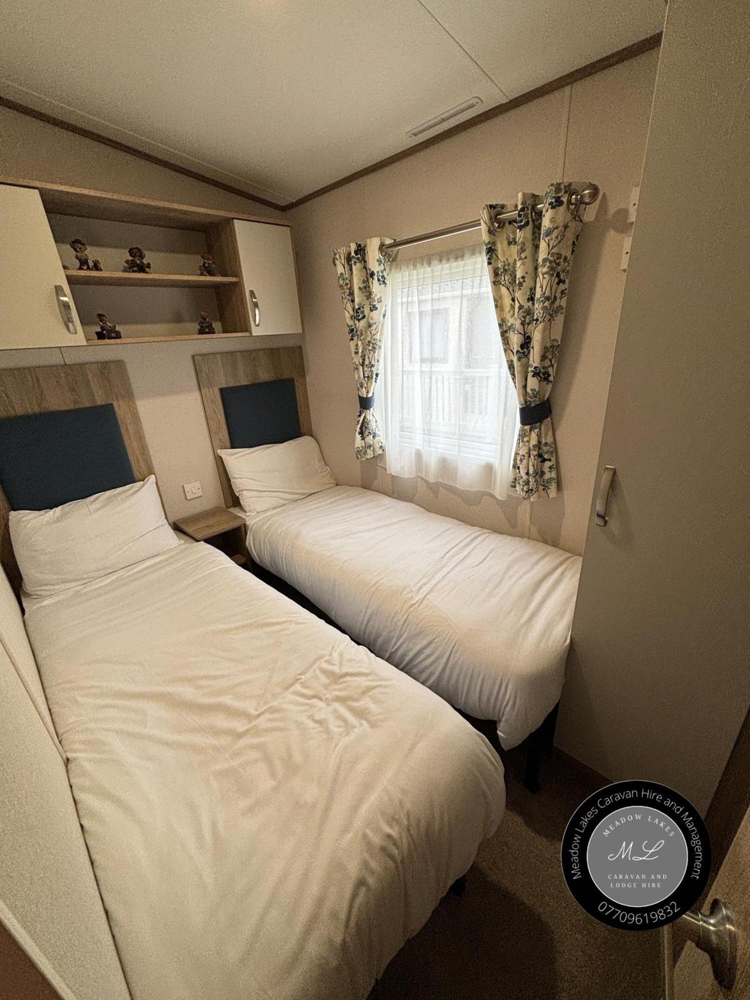 Palm Grove 182 - Pet Friendly, Wifi, Close To Beach And Clubhouse - Golden Palm Resort - Meadow Lakes Caravan & Lodge Hire Skegness Exterior foto